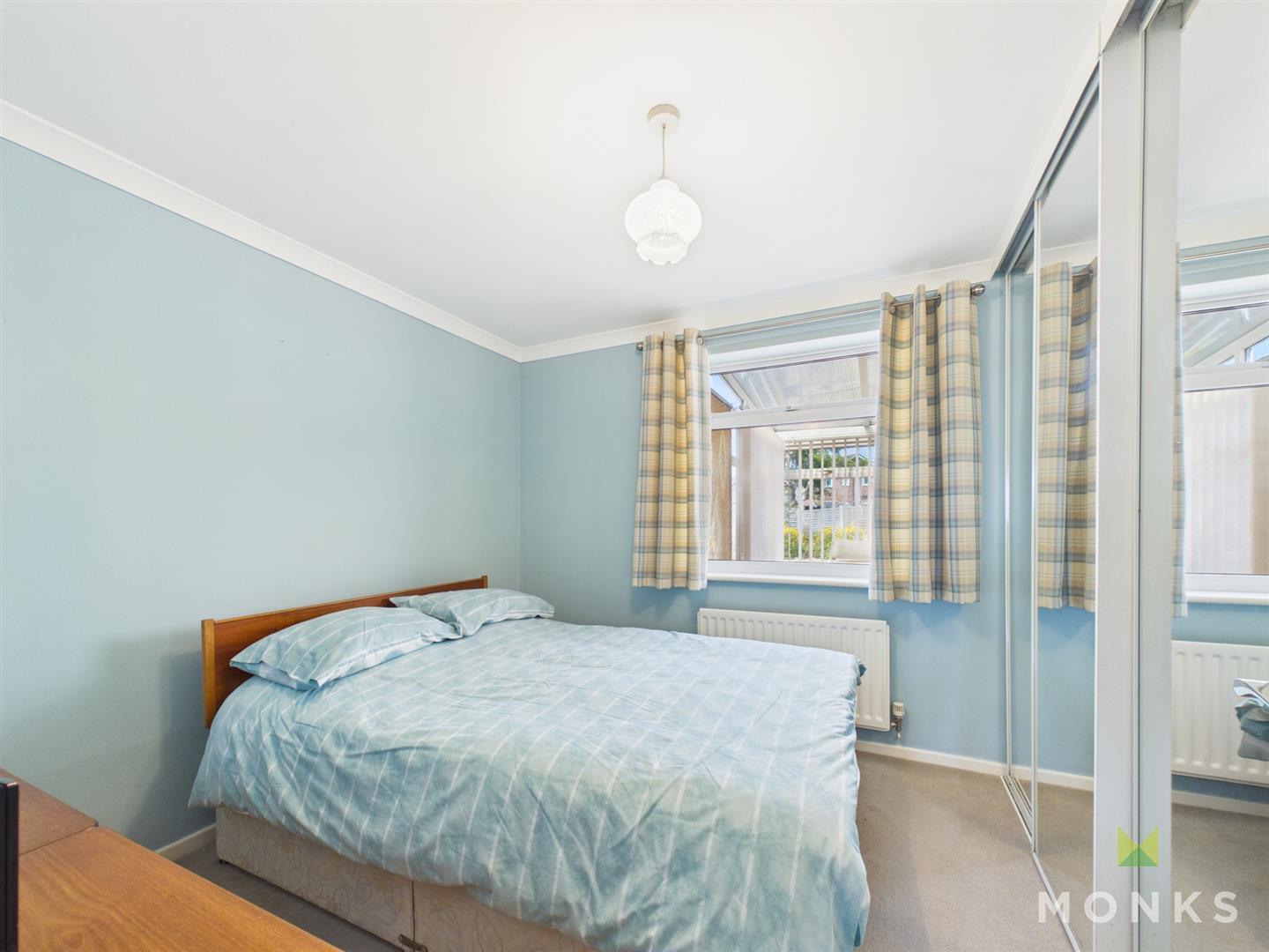 40 Pyms Road, Shrewsbury, SY4 5YN For Sale